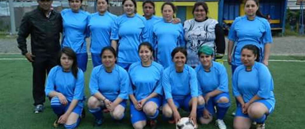 Club deportivo femenino ISLA DEL SUR, de Quellón, Chiloé,  Chile.
